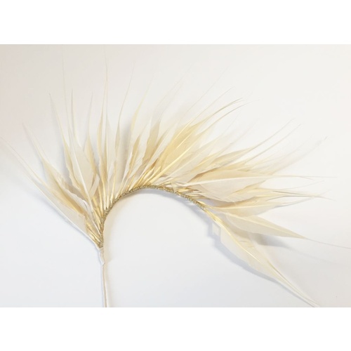 Feather Mount/Style 1 - Cream