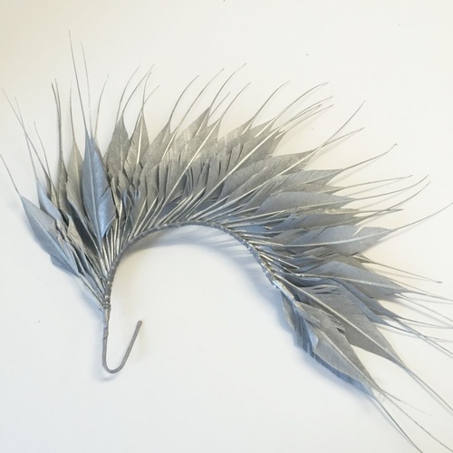 Feather Mount/Style 1 - Metallic Silver