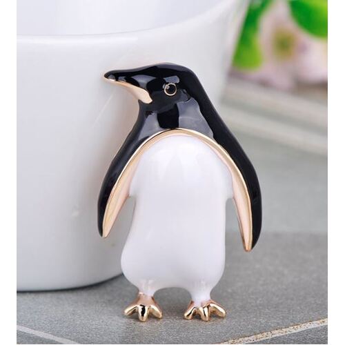 Brooch/Penguin - Black/White