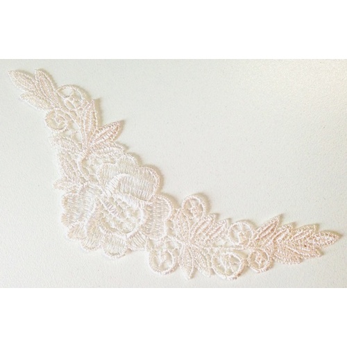 Guipure Lace Motif 11 - Off White